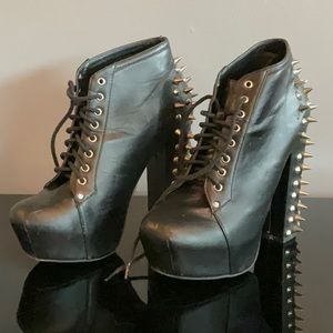 Vintage Spikes & Studs Lace Up Boots Size 7 7.5 leather spiked